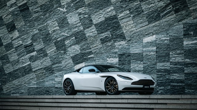 Aston Martin DB11 V8 2022