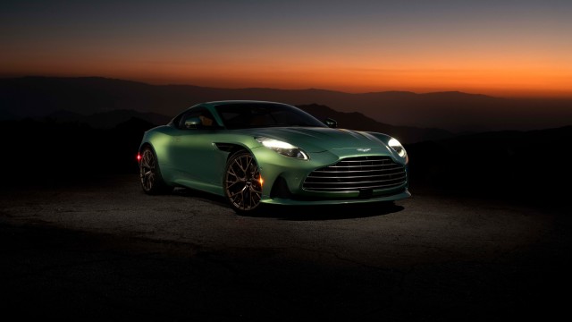 Aston Martin DB12 Sunset