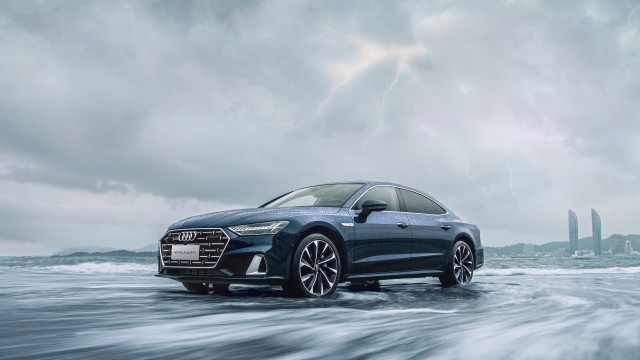 Audi A7L 55 TFSI quattro S line Luxury Sedan