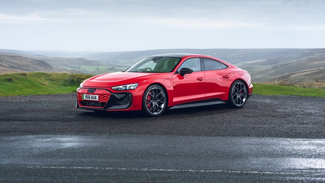 Audi RS e-tron GT Carbon Black 2024